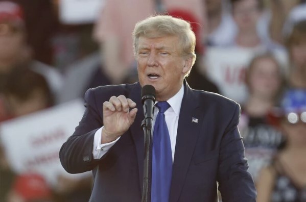 Donald Trump, ex-presidente dos EUA Foto: EFE/EPA/DAVID MAXWELL