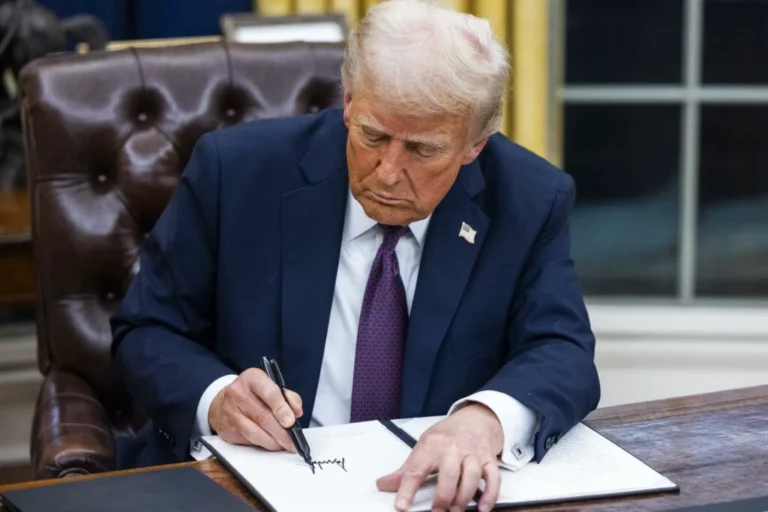 Donald Trump Foto: EFE/EPA/JIM LO SCALZO / POOL