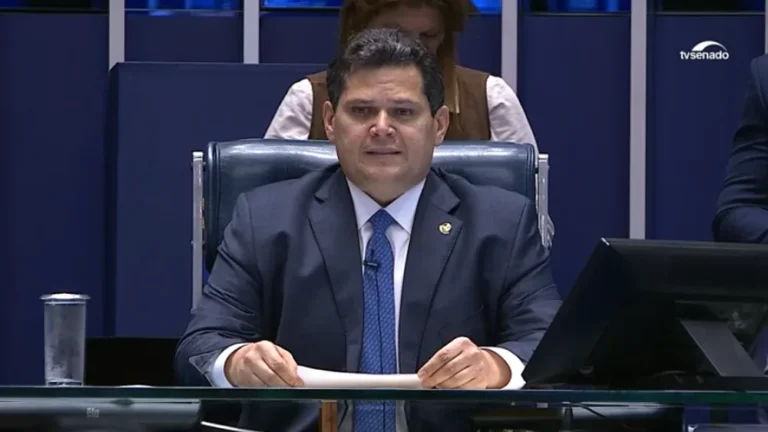 Alcolumbre primeiro discurso — Foto: Reprodução/TV Senado