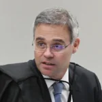 André Mendonça cobra revisão do papel do STF em questões criminais