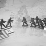 Petróleo desaba após Trump anunciar cessar-fogo de 2 semanas com Irã e reabertura do Estreito de Ormuz