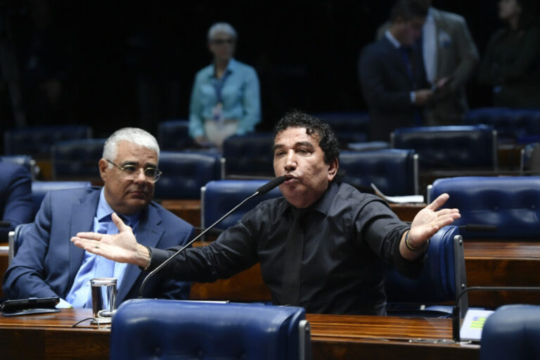 Eduardo Girão e Magno Malta Foto: Carlos Moura/Agência Senado