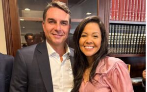 Flávio Bolsonaro e Priscila Costa Foto: Reprodução Instagram