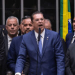 Líder do PL propõe escala 4×3 e desafia esquerda a bancar discurso de “trabalhar menos”