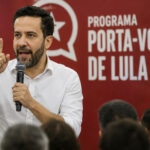 Em evento do PT, Janones defende “vale tudo” e orienta militantes a criar versões dos fatos para atacar a direita