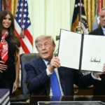 Trump assina ordem que reduz vacinas indicadas a crianças